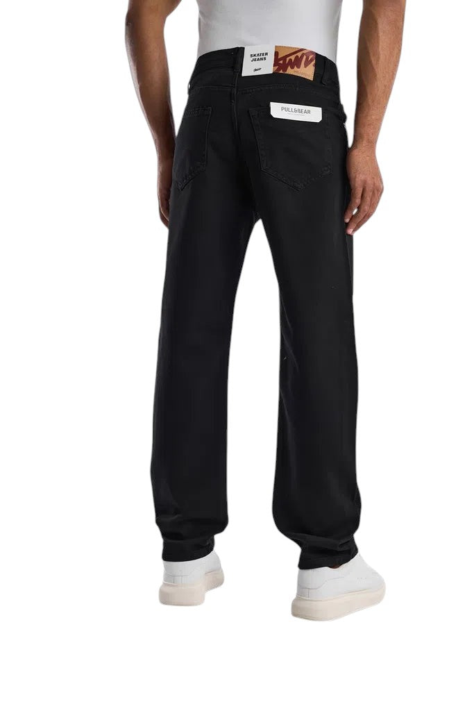 RELAXED FIT BLACK