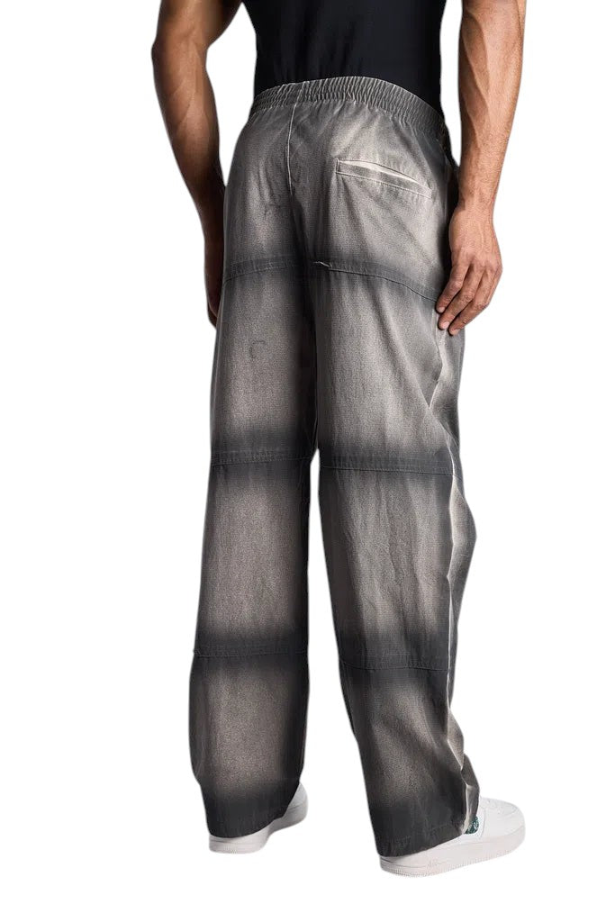 Represent SWEATPANTS